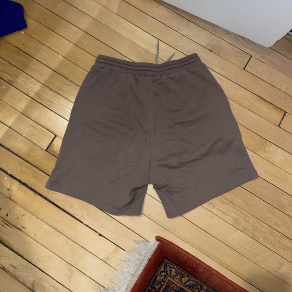SOLD | Casual sweat shorts - Picture 2 of 3